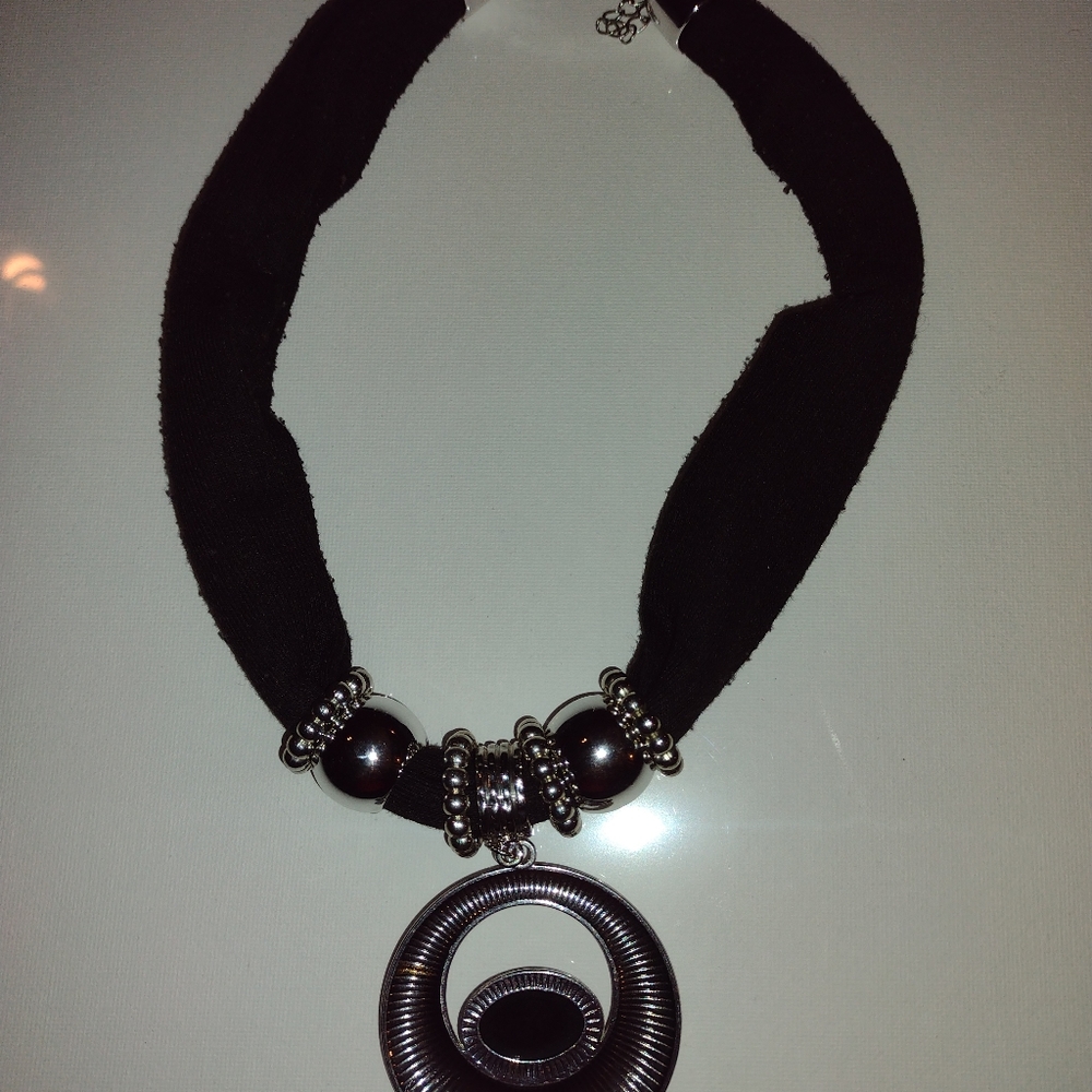 Jewelry - Picture 2 of 2